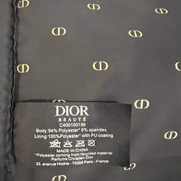New Dark Blue Dior Makeup Bag and Dior Box - Picture 6 of 8